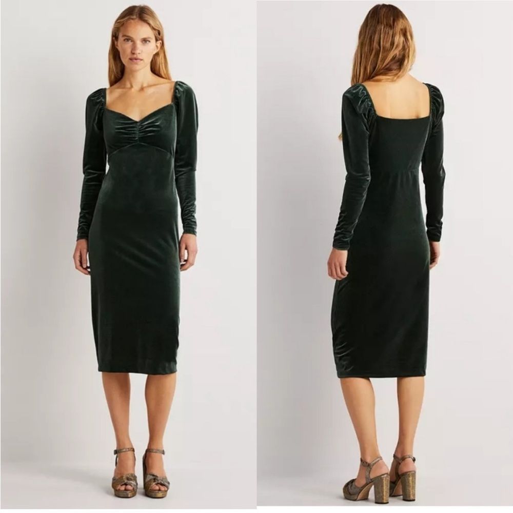Elegant Dark Green Velvet Midi Dress with Square Neck